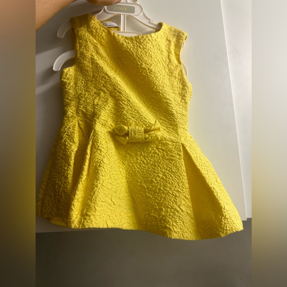 carolina Herrera matching shorts set 3t yellow